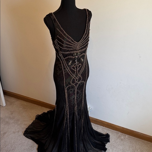 Sue Wong Nocturne Black Silk Gown with matching long scarf - Picture 1 of 10